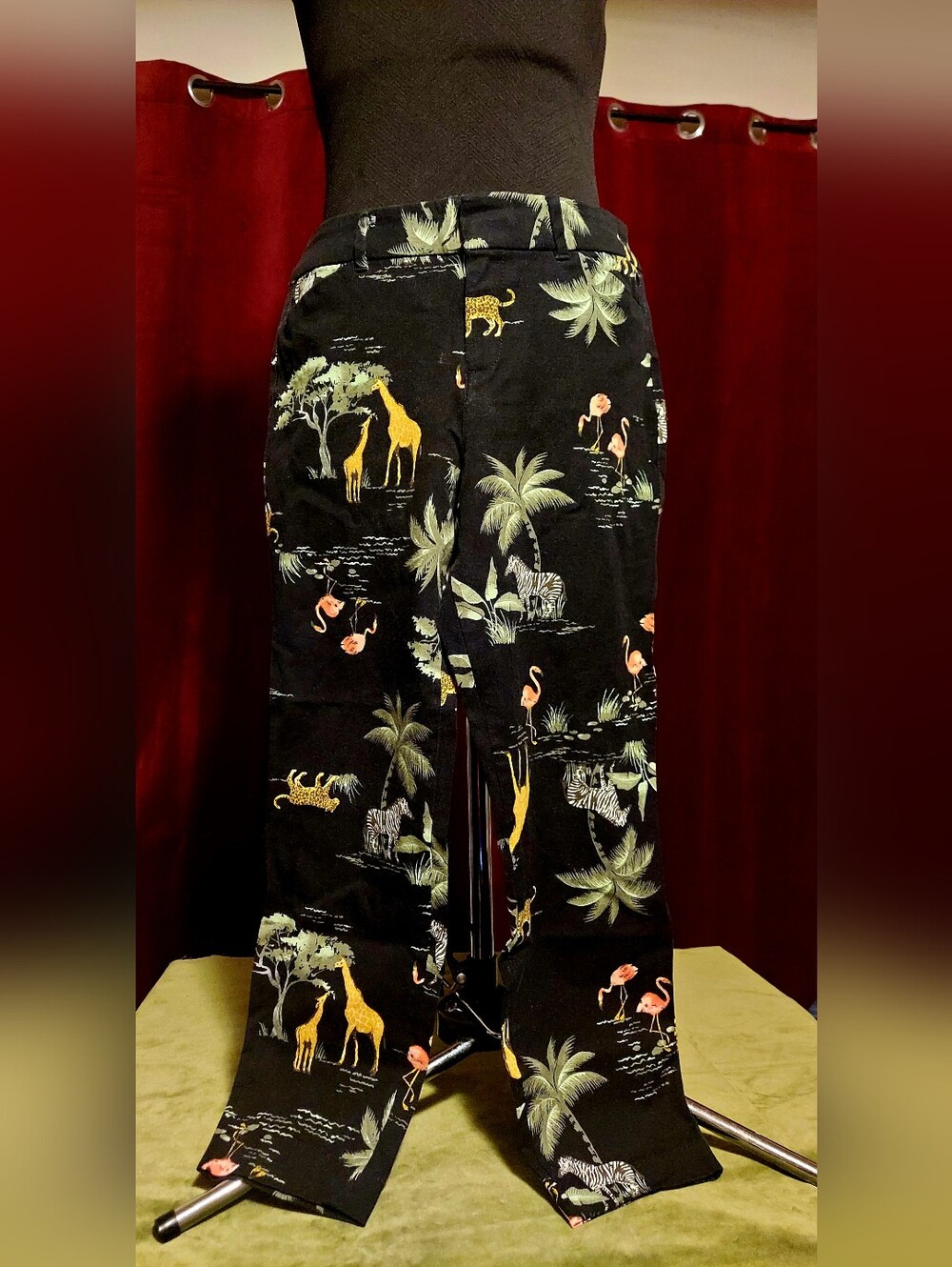 Black Limited Edition Safari Print Pixie Ankle Pant - Sz. 8